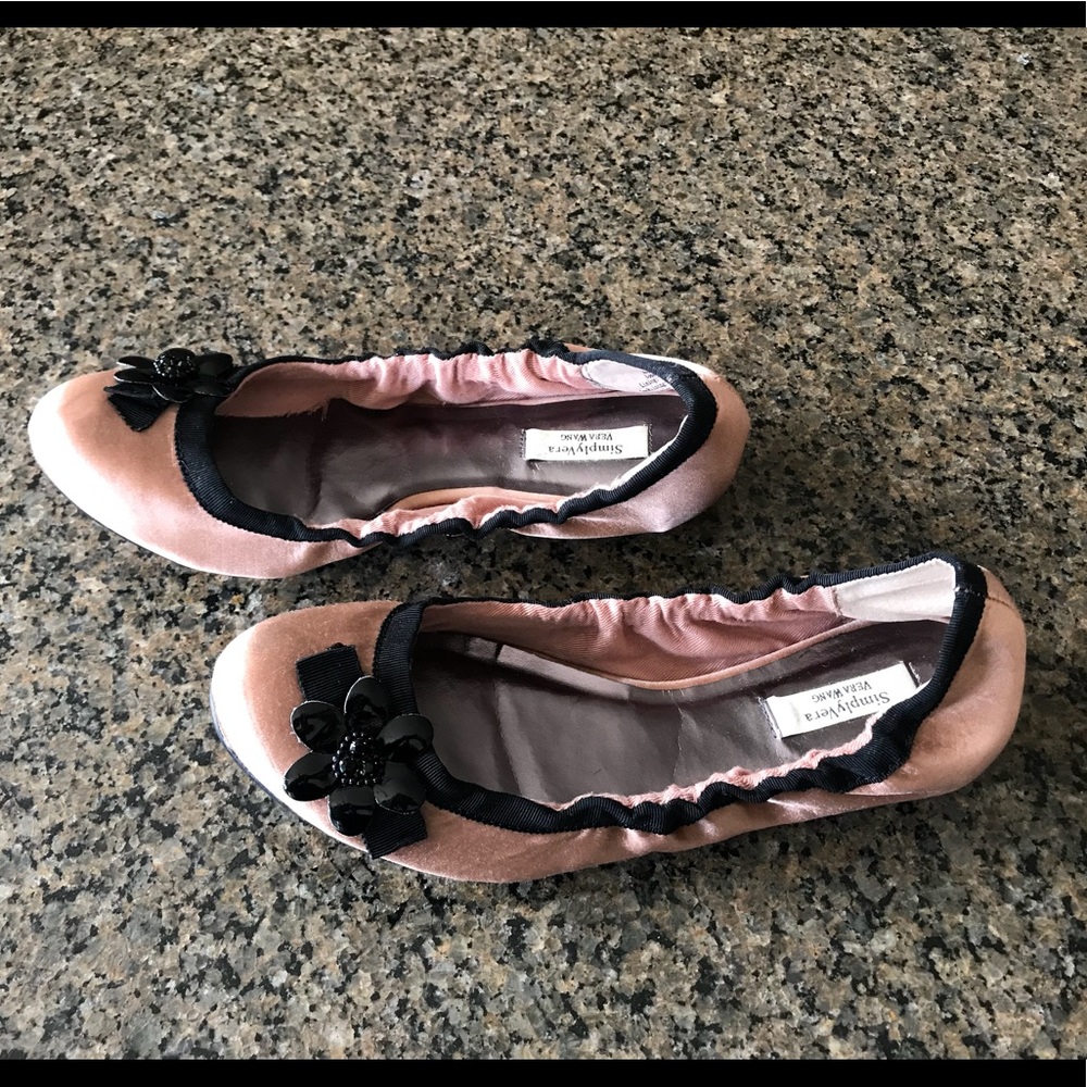 Simply Vera Wang flats
